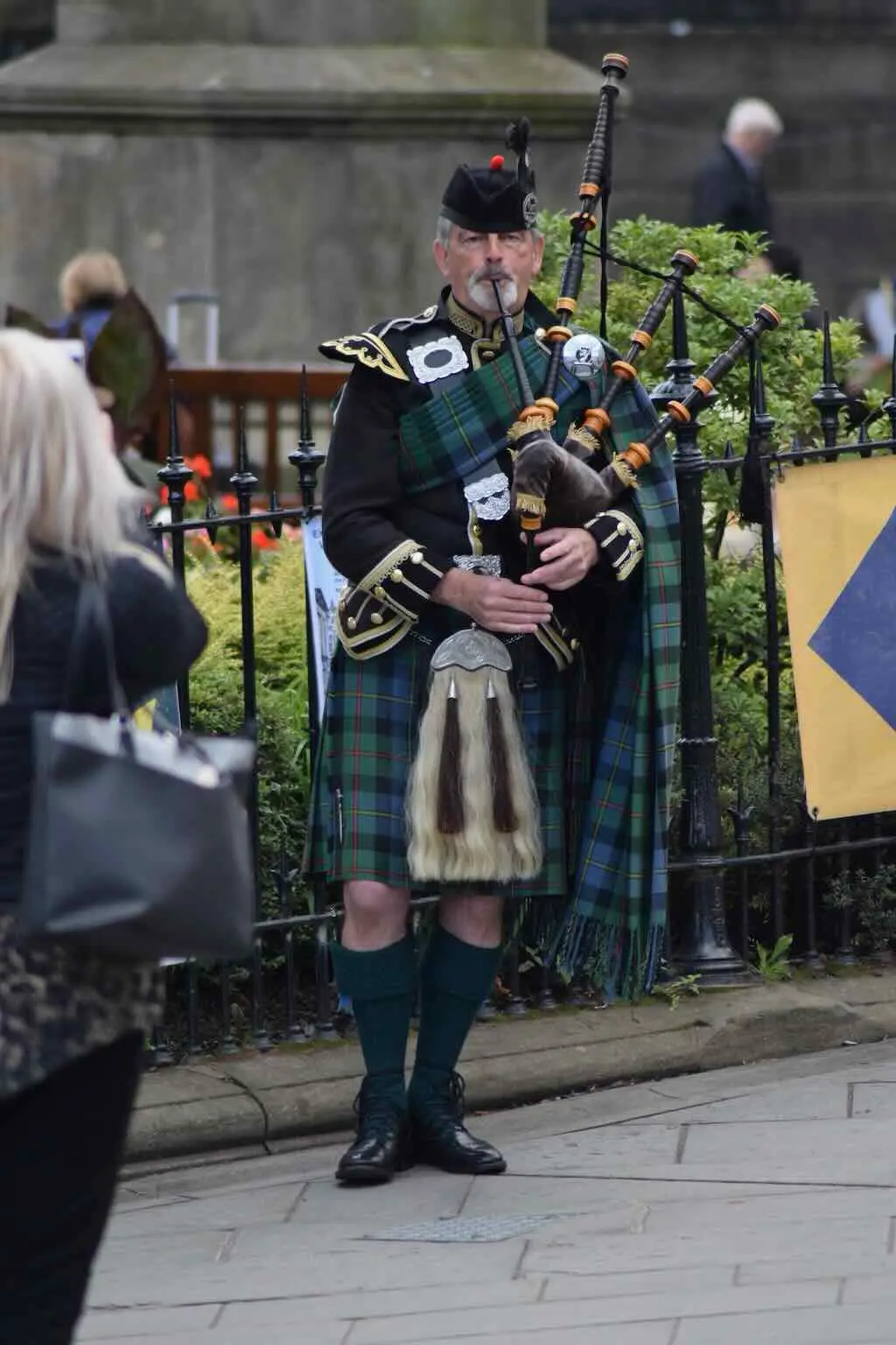 Bagpiper