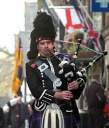 Bagpiper