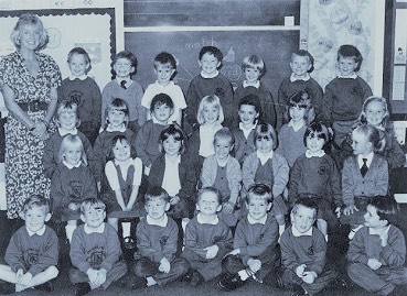 Sixteen primary school children and their teacher murdered in Dunblane