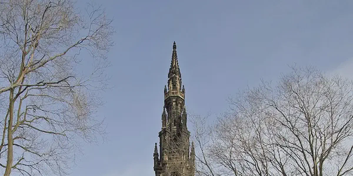 /images/tich/Edinburgh_Scott_Monument.webp